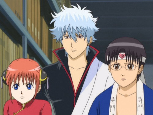 Айдол хүртэл та нар шиг аашилдаг